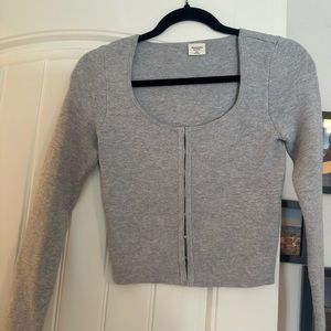 Abercrombie Hook-and-Eye Scoopneck Slim Cardigan